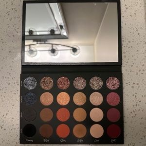 TATI Beauty Eyeshadow Palette
